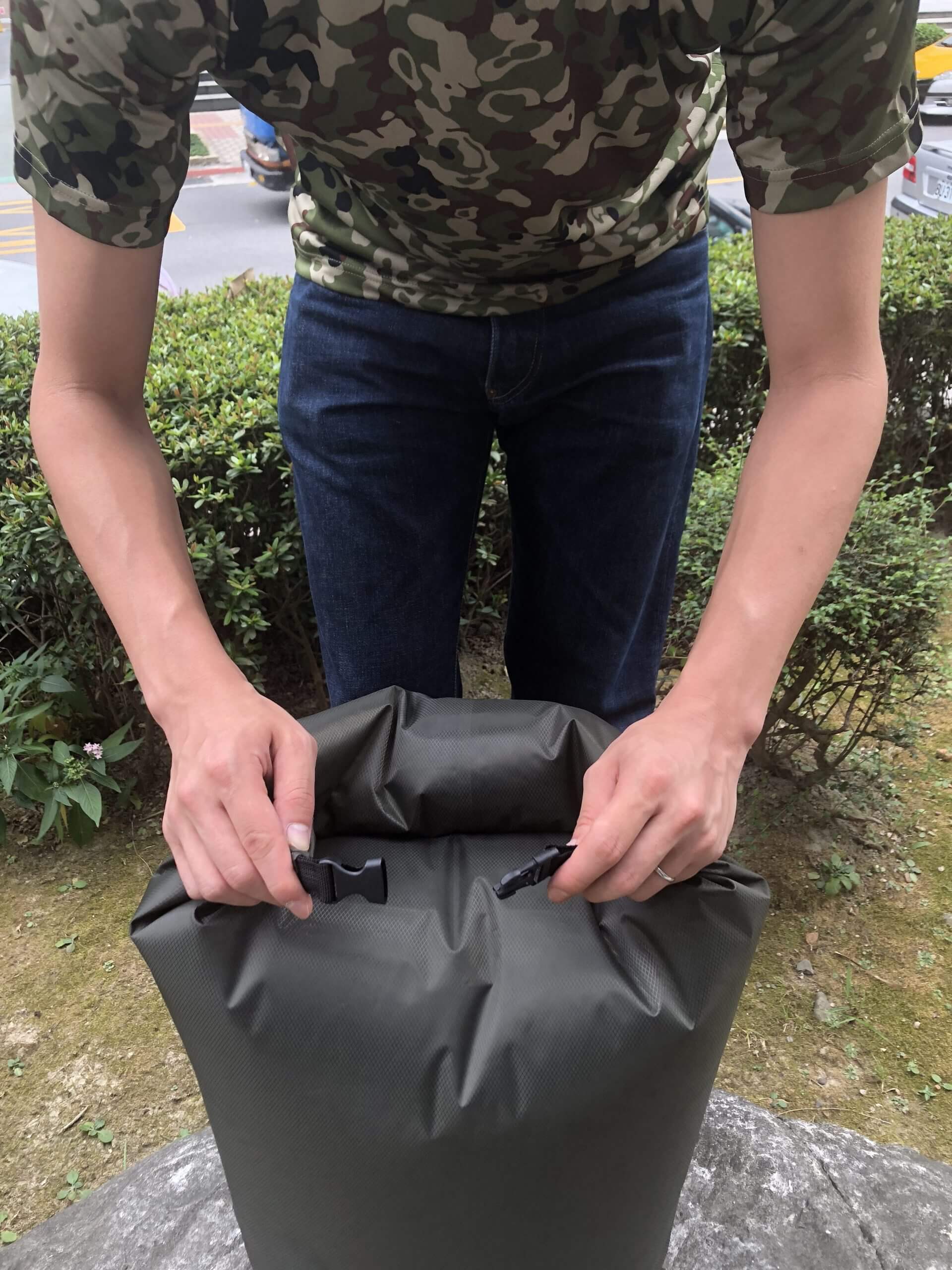 FG-4987 防水包使用步驟3